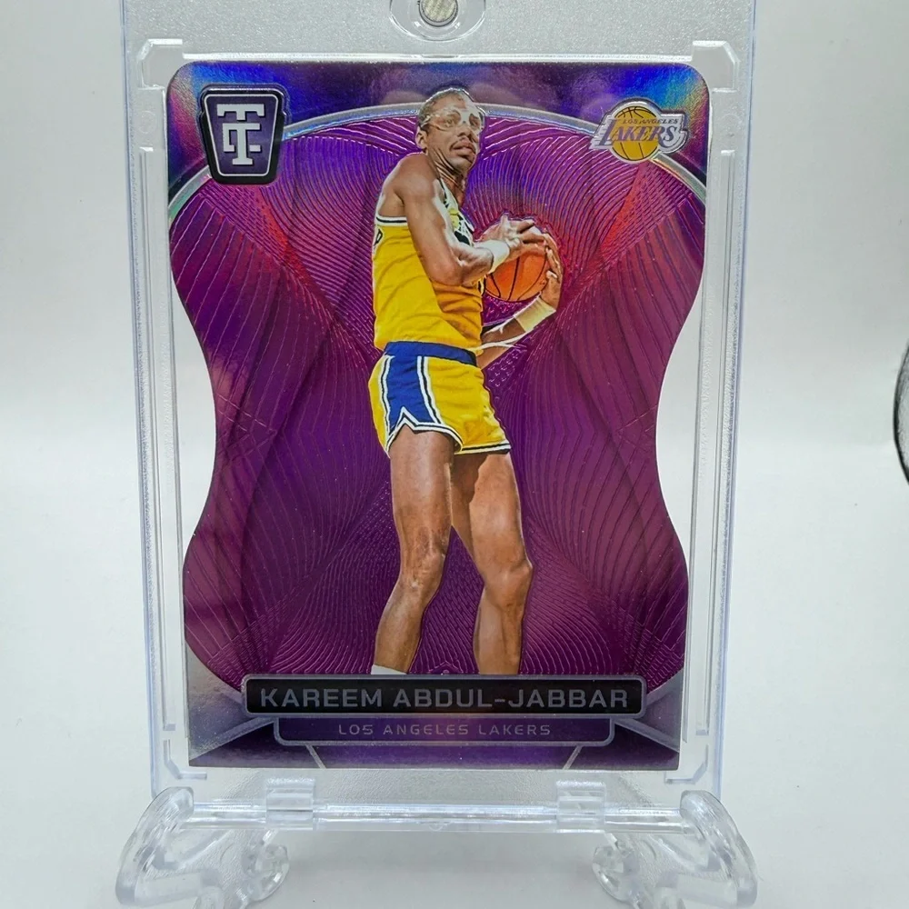 Kareem Abdul-Jabbar 2024-25 Panini Totally Certified #194 Purple Die Cut 33/49